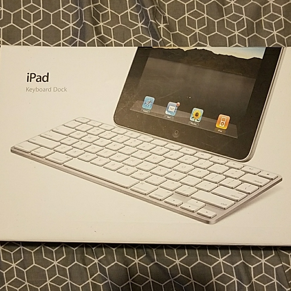 iPad Keyboard Dock